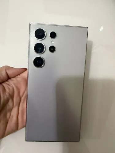 Celular sem marcas de uso