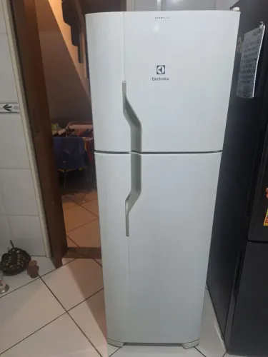 Geladeira eletrolux