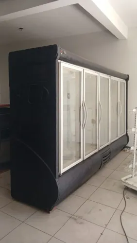 Vendo expositor 05 portas congelados e resfriados