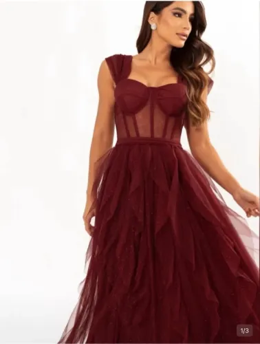 VENDO VESTIDO MARSALA MADRINHA NOVO