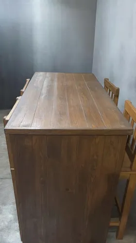 Mesa estilo balcão