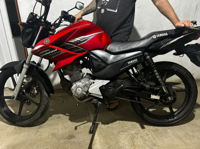 Vendo moto Fazer 150cc ano 2015