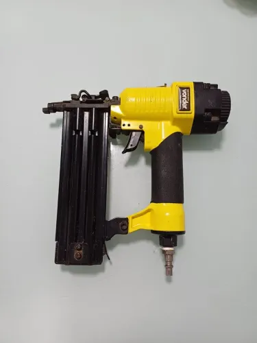 Pistola pinadeira de pressão da vonder semi nova