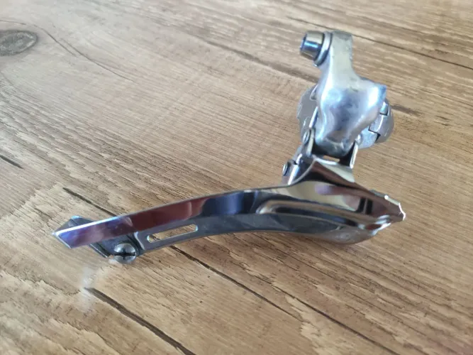 Câmbio dianteiro Shimano 105 RD 5600