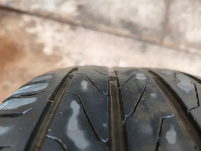 Pneus 2 Continental e 1 Dunlop R15 195/55