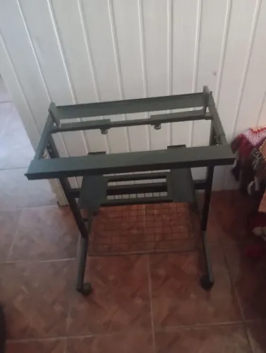 Mesa e televisão