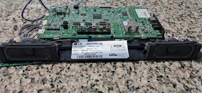 Placa principal de TV E MONITOR LG M2451DS-PS