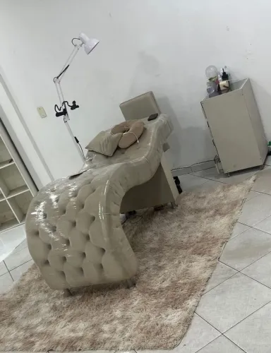 Maca com massageador e cadeira