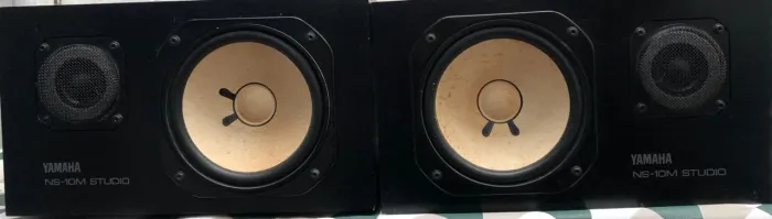 Monitores Yamaha NS 10 (2pares)