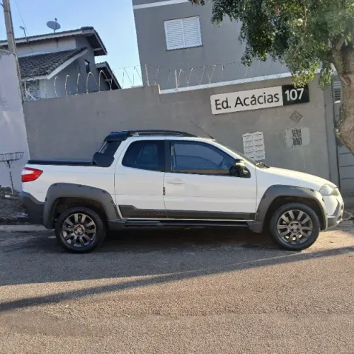 Fiat Strada Adventure1.8/ 1.8 Locker Flex CD 2020