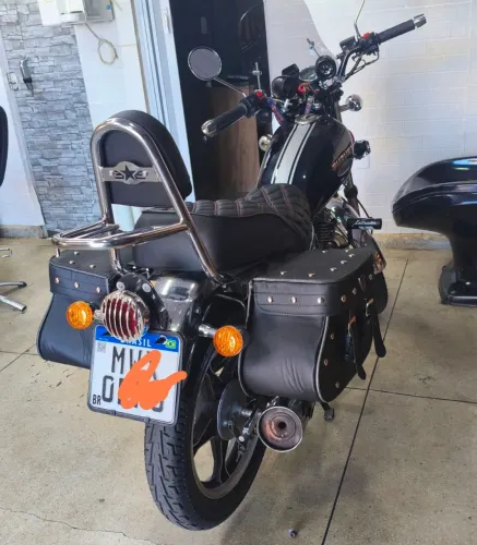 Suzuki intruder 125
