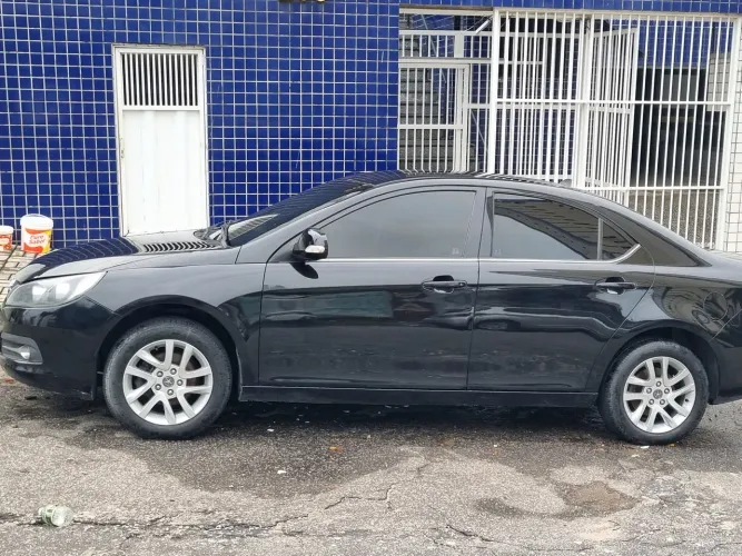 JAC J5 Sedan 1.5 16V 4P Mec. 2013