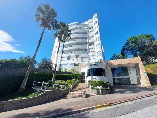 Excelente Apartamento 4 dormitório(s) em João Paulo - Florianópolis
