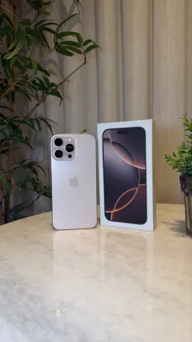 iPhone 16 Pro Max 256gb ESTADO DE NOVO