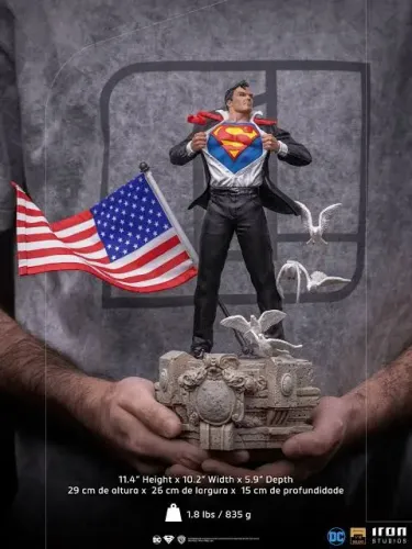 Clark kent comic reservado iron studios 1/10