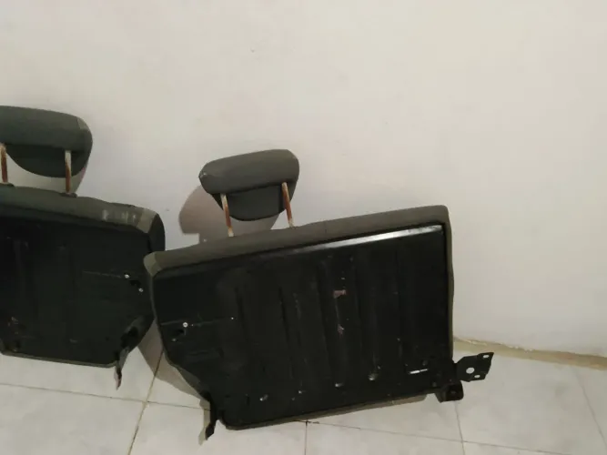Vendo encosto do banco traseiro do Agile 