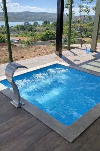 Spar de fibra com hidromassagem e instalado perfeito