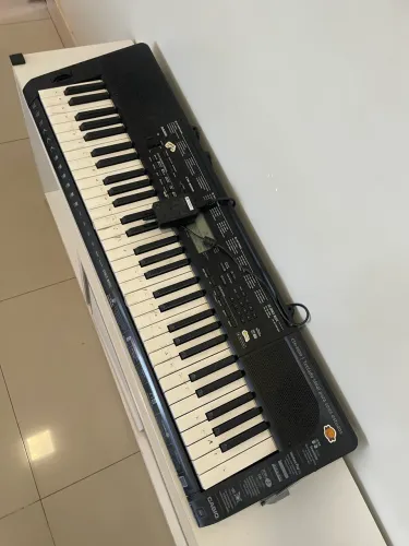 Teclado Casio CTK-3500 por 800