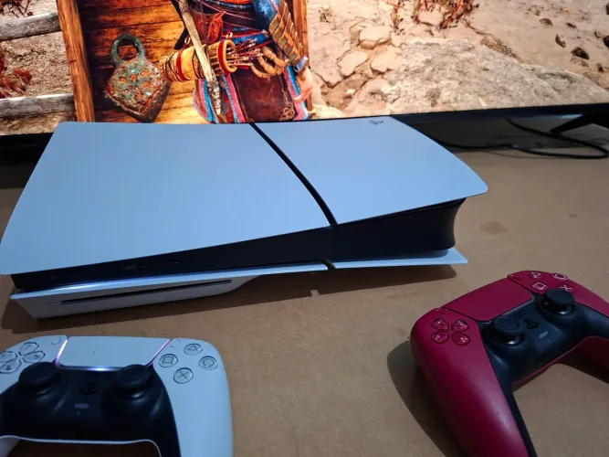 PLAYSTATION 5 SLIM (LEITOR)
