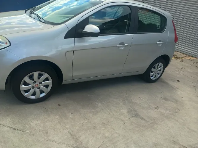 Fiat Palio Attractive 1.0 EVO Fire Flex 8V 5P 2012