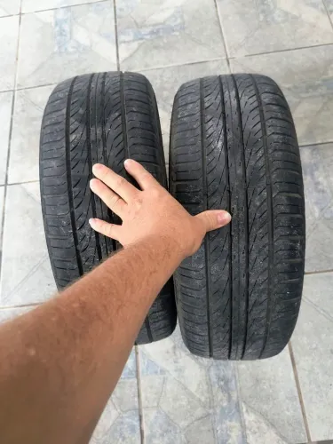 Pneu aro 14