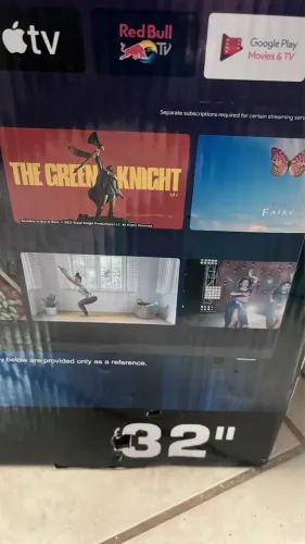 Tv Hd nova Vendo TV na caixa lacrada Nova