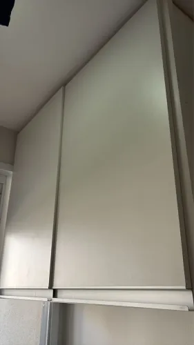 Armário suspenso