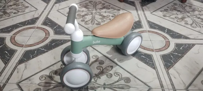 Bicicleta de equilíbrio buba 