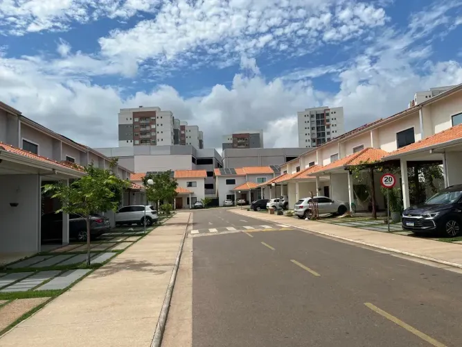 Condominio Residencial Jardins, Sol da manhã, Sobrado com 3 Suites, Financiavel !
