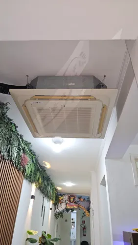 Ar Condicionado Cassete 24.000 Btus LG Inverter