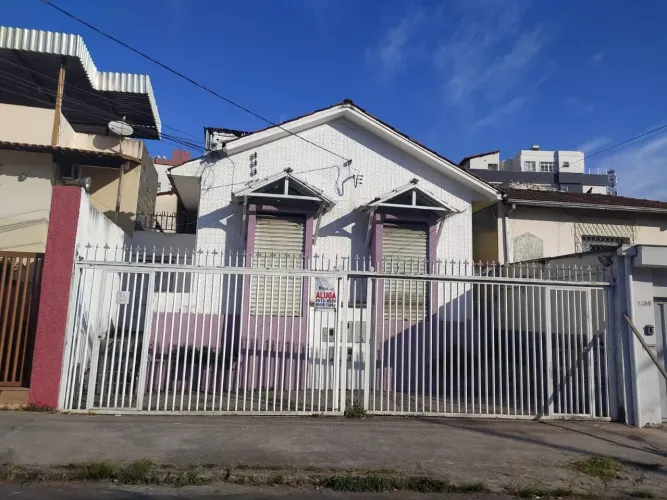 Casa em boa localização