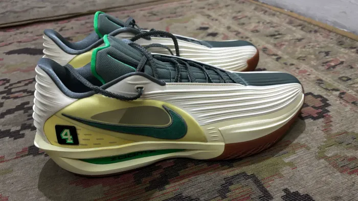 Tênis Nike 49 novo