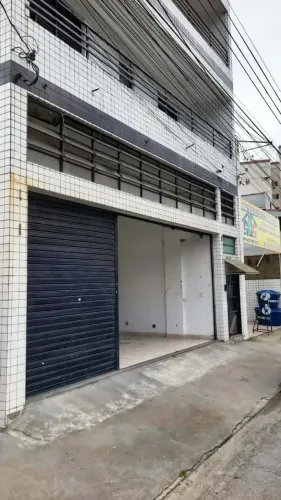 Galpão Comercial para aluguel tem 200 M² no Centro - Mongaguá - SP