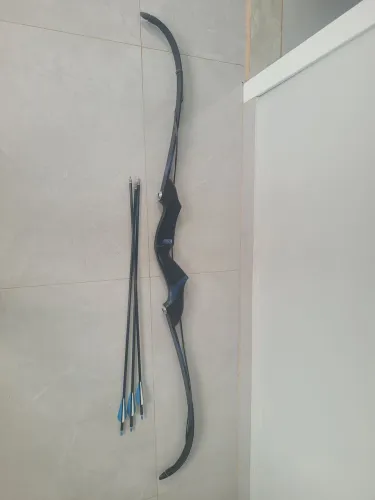 Arco Recurvo 35 lbs + 3 flechas