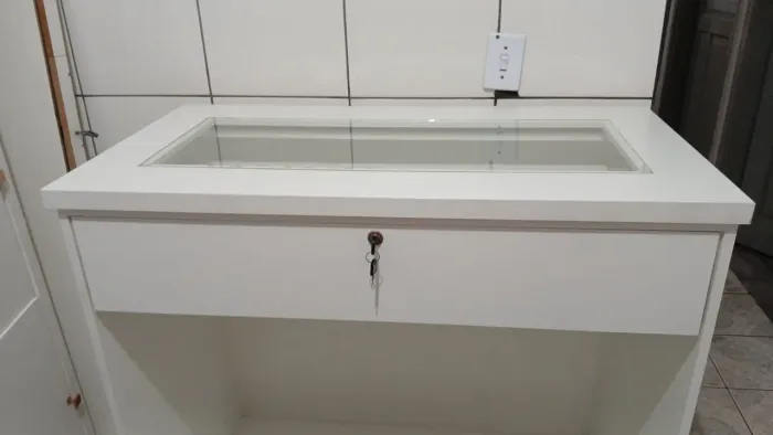 Vendo Móveis Multiuso - Ideais para Organização de Loja ou Casa