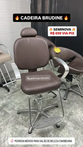 Cadeira de Salão de Beleza Hidráulica Brudine para Salão de Beleza Seminova
