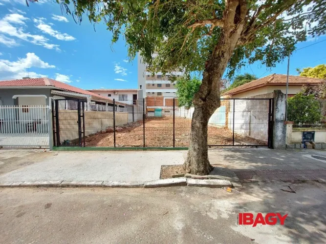 Oportunidade! Terreno em Balneário - Florianópolis