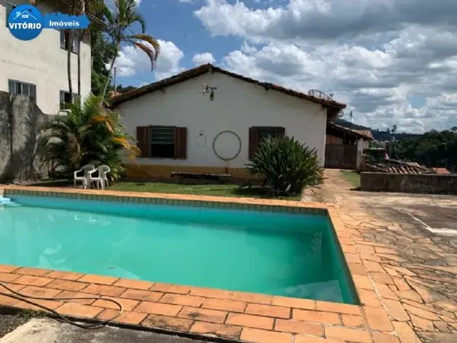 Chácara com 2 Casas á venda em São Roque !