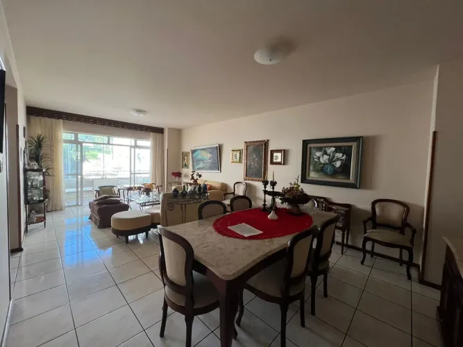 Apartamento de 3 dormitórios no Centro