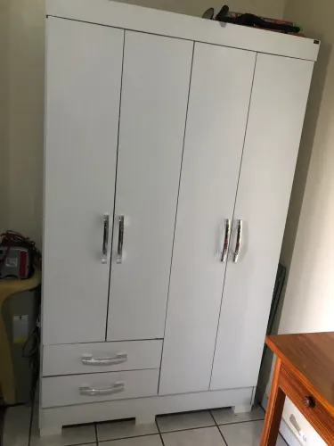 Guarda roupa infantil