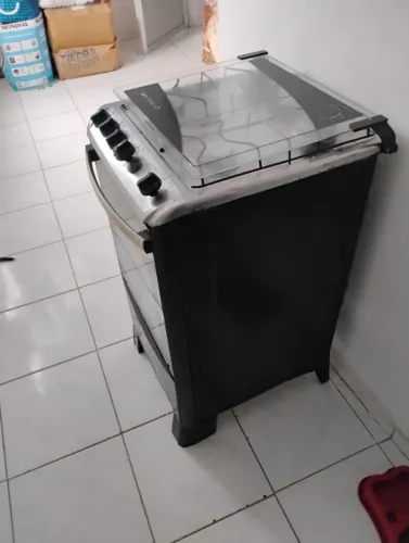 Fogão de 4 bocas usado em bom estado