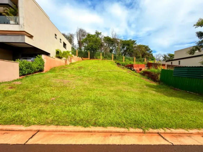 OPORTUNIDADE ABAIXO DO PREÇO DE MERCADO - Terreno de 491,93m² à venda em condomínio - Resi