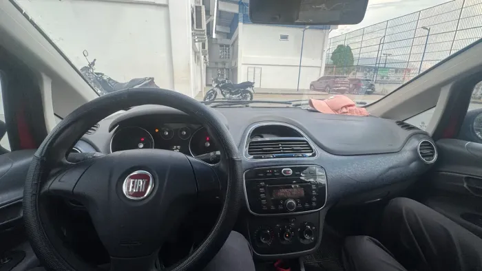 Fiat Punto Attractive 1.4 Fire Flex 8V 5P 2013