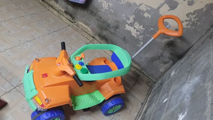Quadriciculo carrinho de empurrar velotrol triciclo