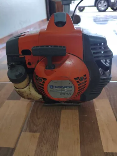 Roçadeira husqvarna 241R