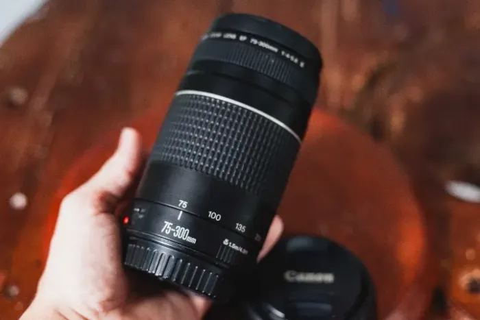 Lente Canon EF 75-300mm III