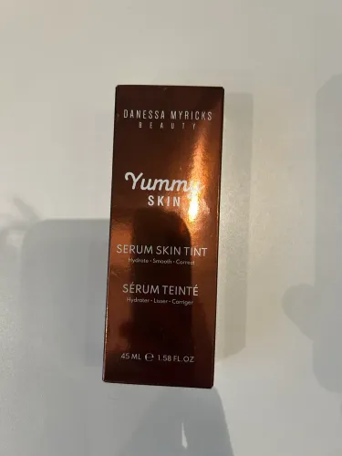 Danessa Myrivks tint