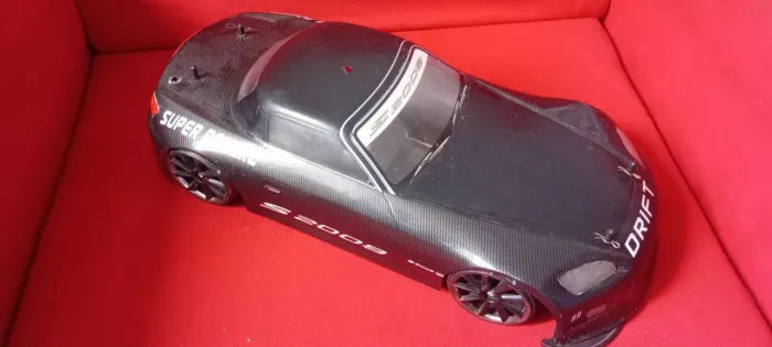 Carrinho controle remoto somente o carrinho sem controle e bateria 