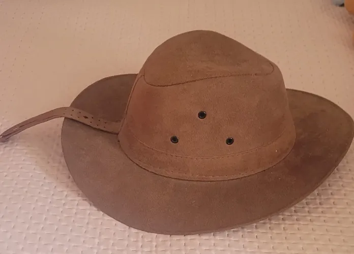 Chapéu de cowboy marrom