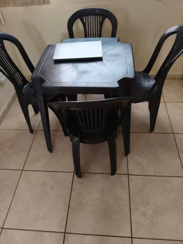 Mesa 4 cadeiras